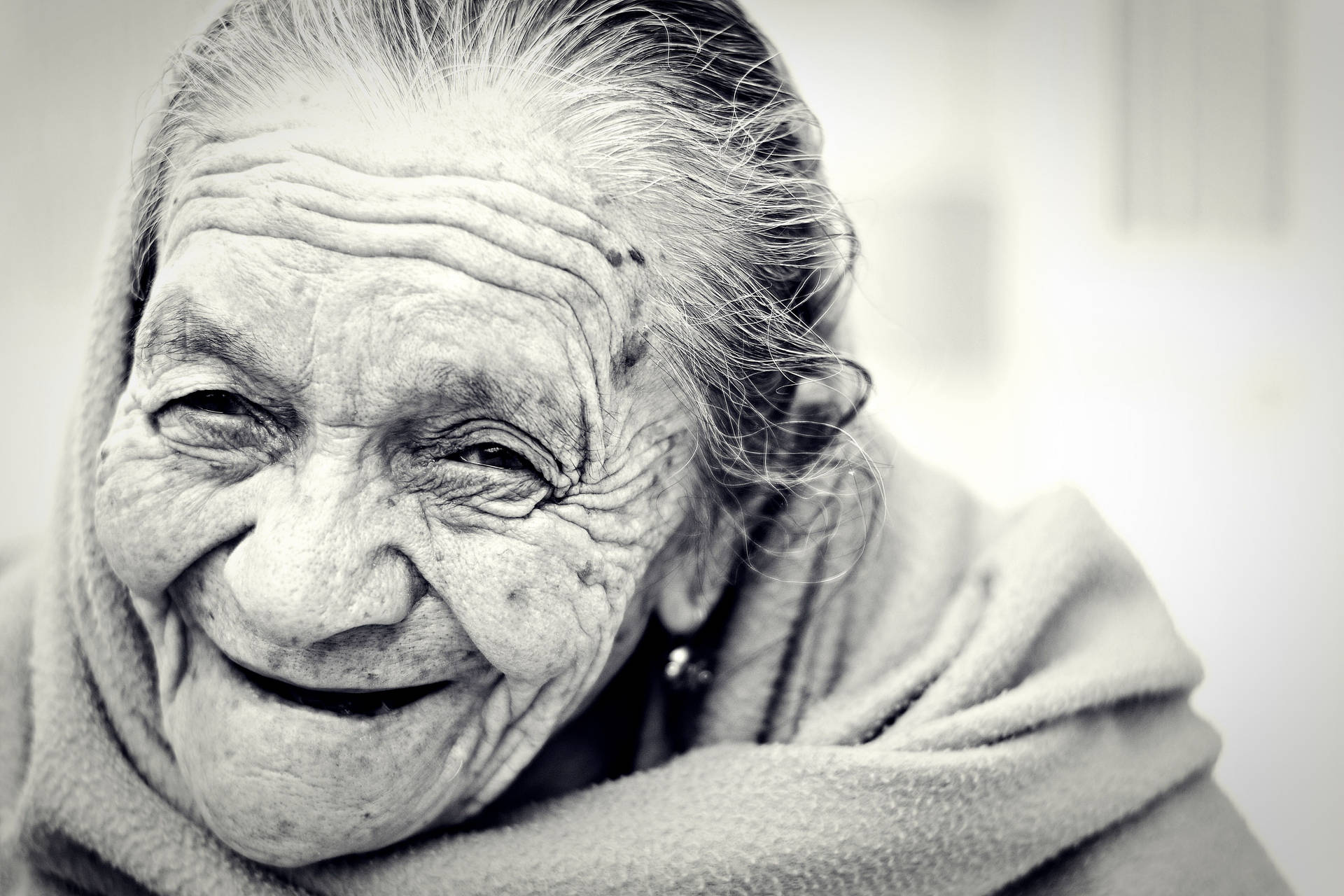 Older Woman Wallpaper