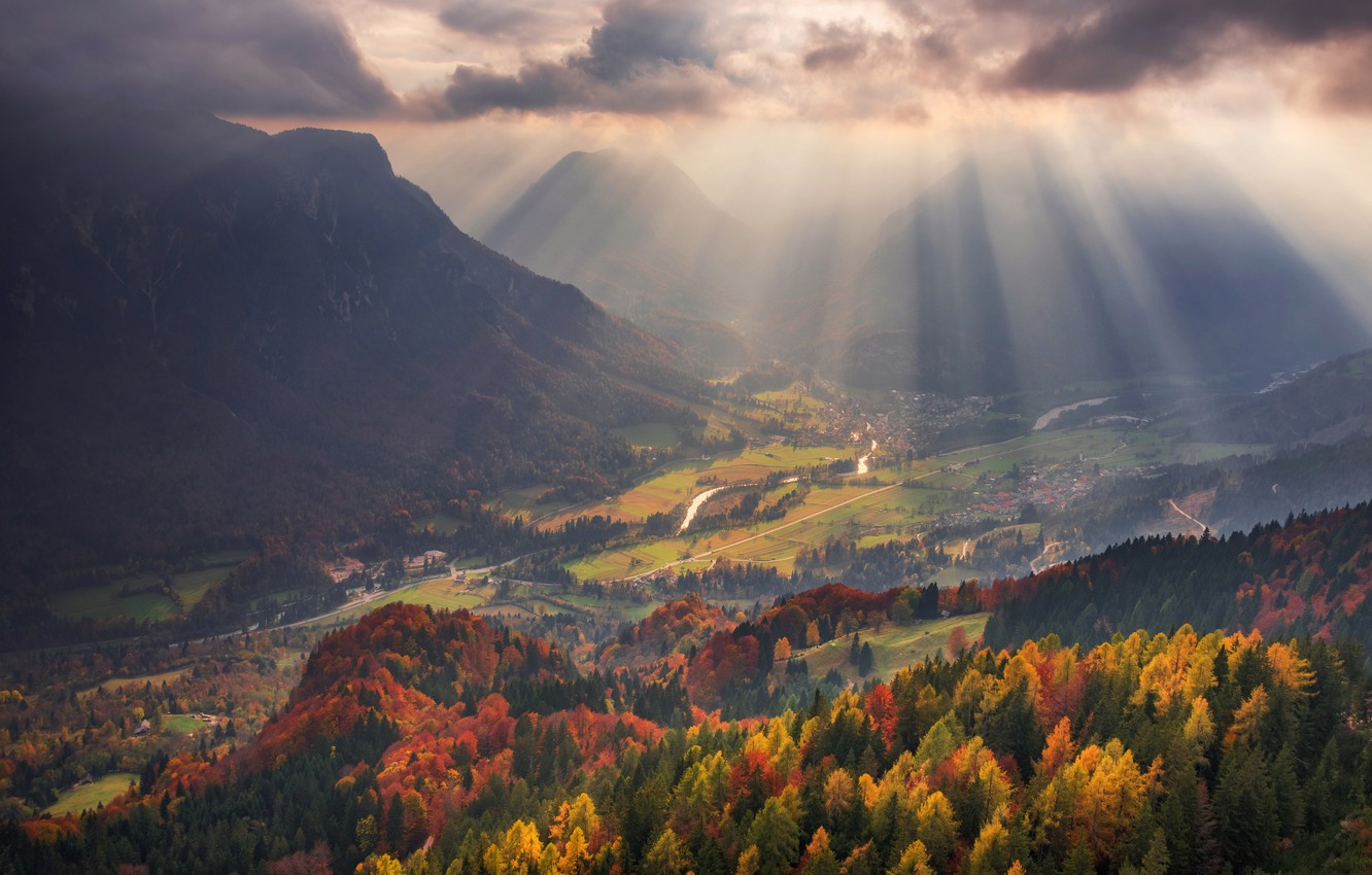 Wallpaper Autumn Rays Light Mountains Valley Image For