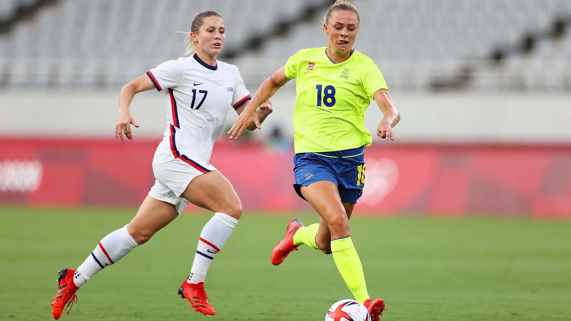 U S Women Soccer Team Rebounds From Opening Loss With Win