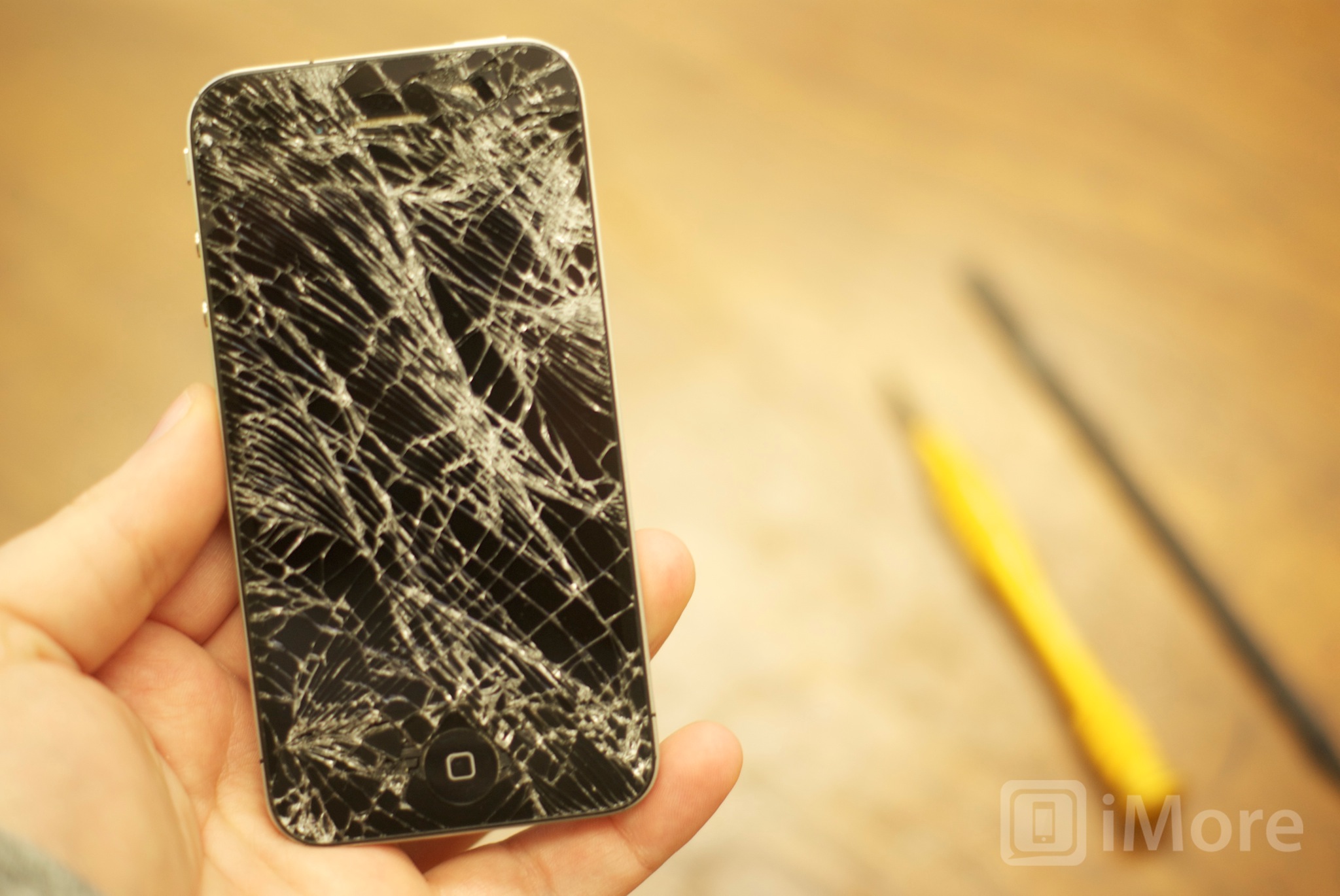 Weekly Mod Diy Repair A Broken Screen On An At T Gsm iPhone