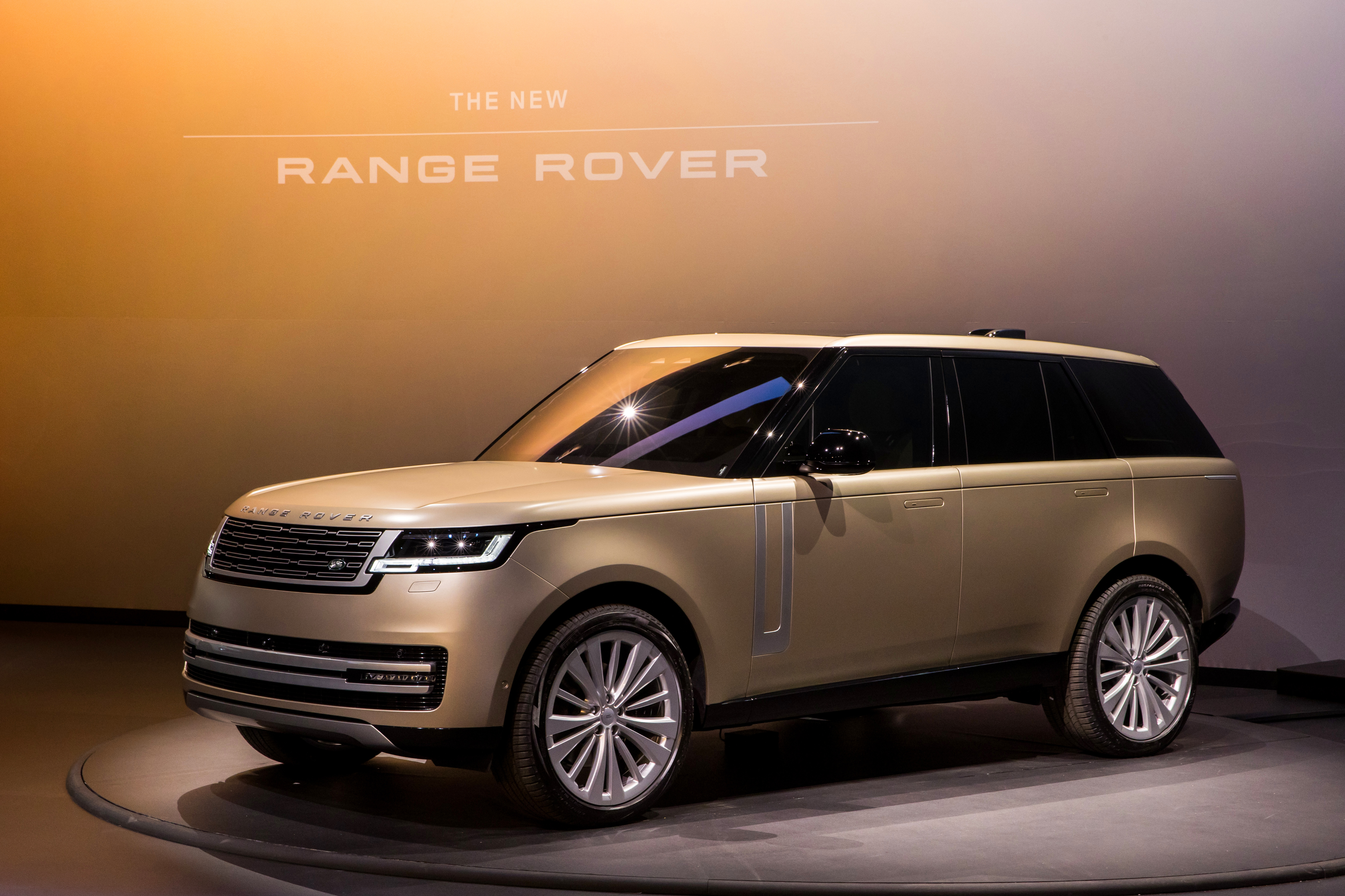New Range Rover World Premiere Breathtaking Modernity Peerless