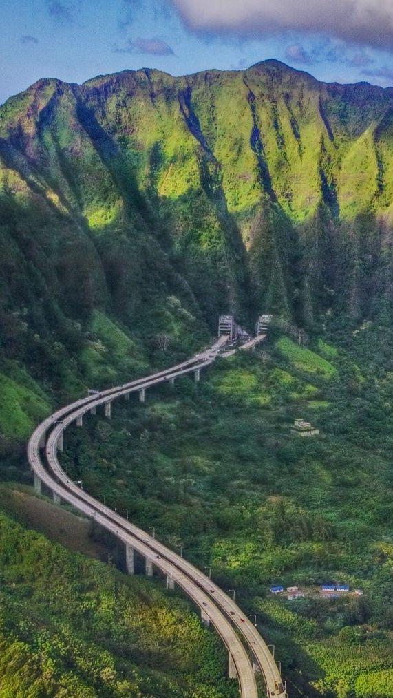 Oahu Hawaii Mountains iPhone Wallpaper