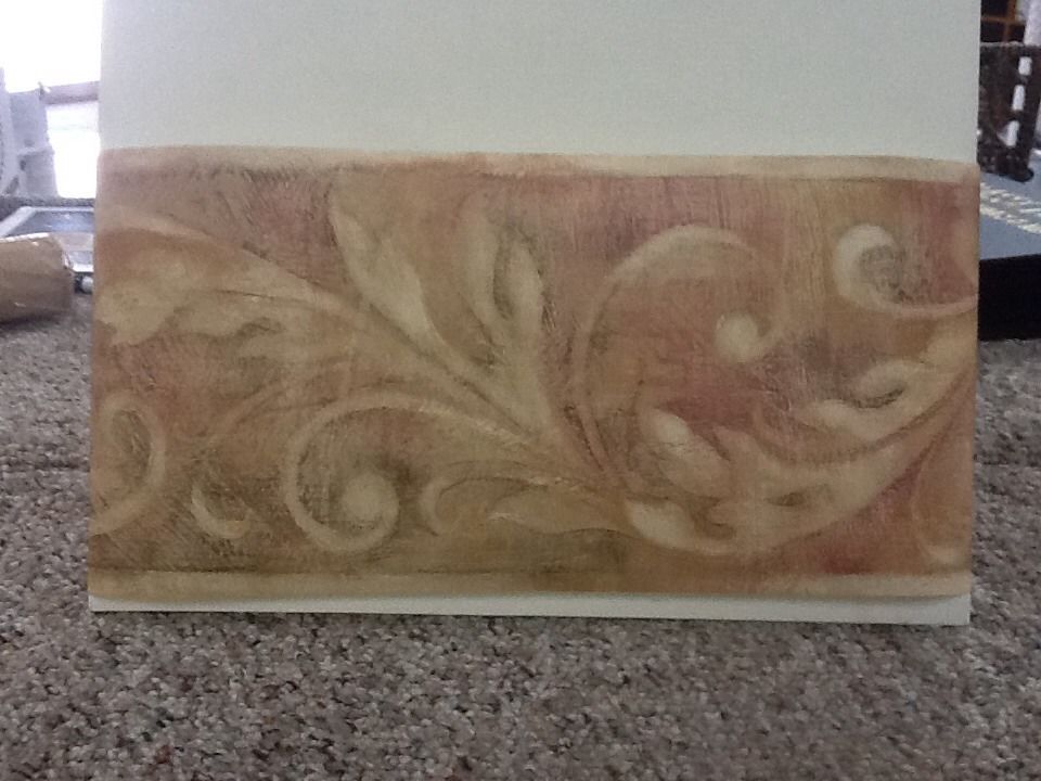Gold Acanthus Scroll Border