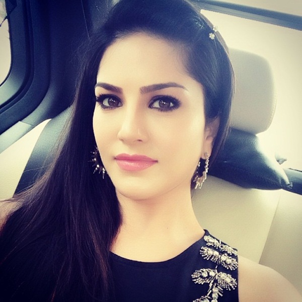 Free download Sunny Leone beautiful HD Wallpaper [600x600] for your  Desktop, Mobile & Tablet | Explore 49+ Sunny Lion in Wallpaper HD | Sunny  Wallpaper, Always Sunny In Philadelphia Wallpaper, Sunny Wallpapers