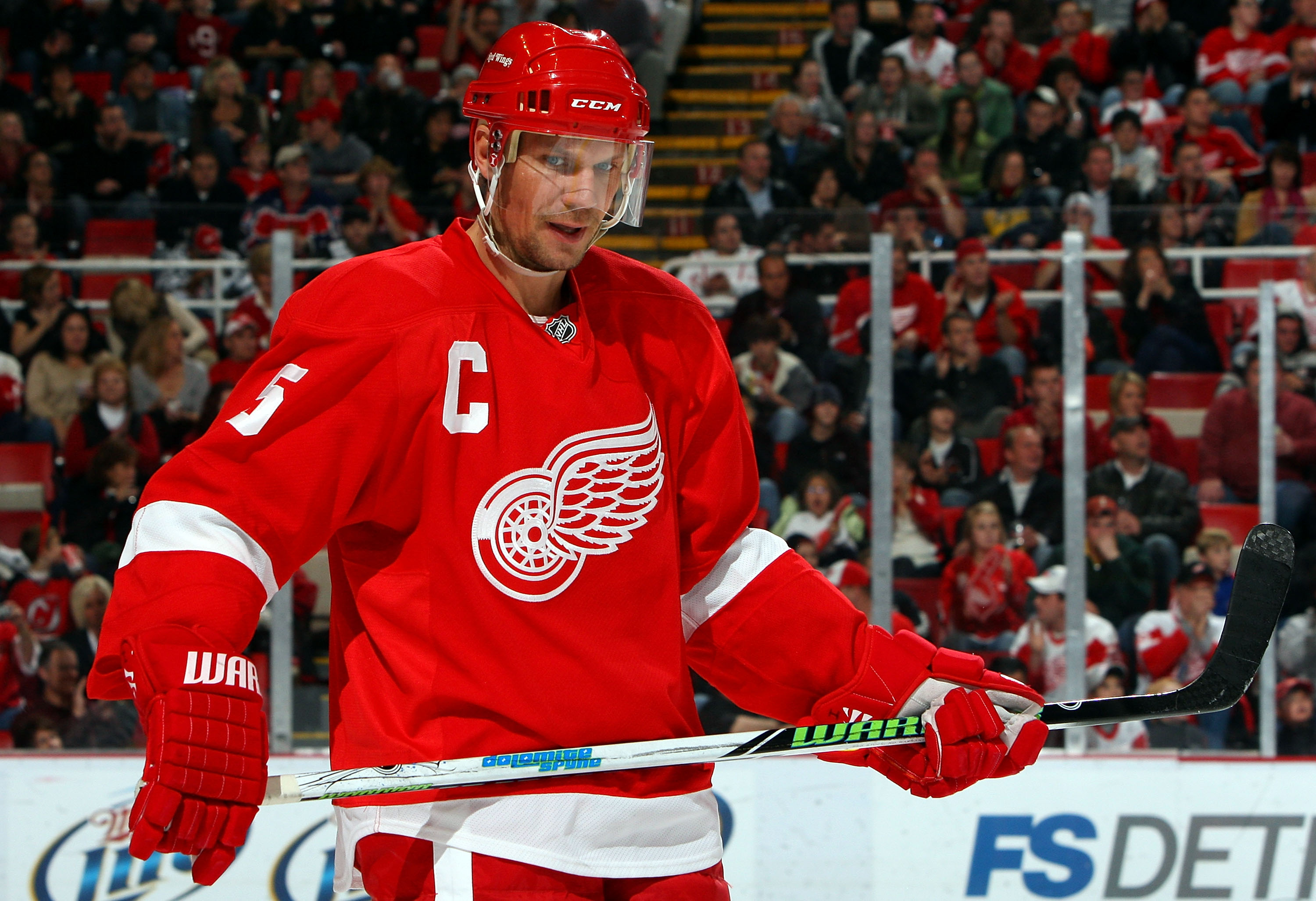 Exemplary Red Wing Lidstrom Inducted Into Hockey Hall Of Fame