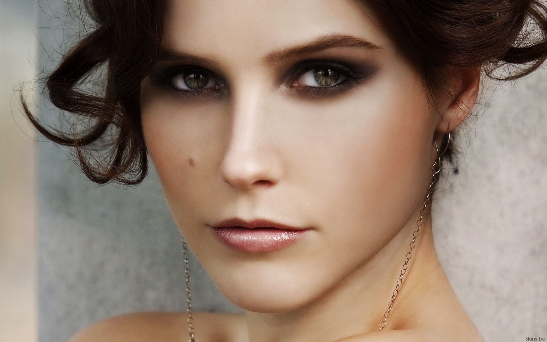 Celebrity Sophia Bush HD Wallpaper