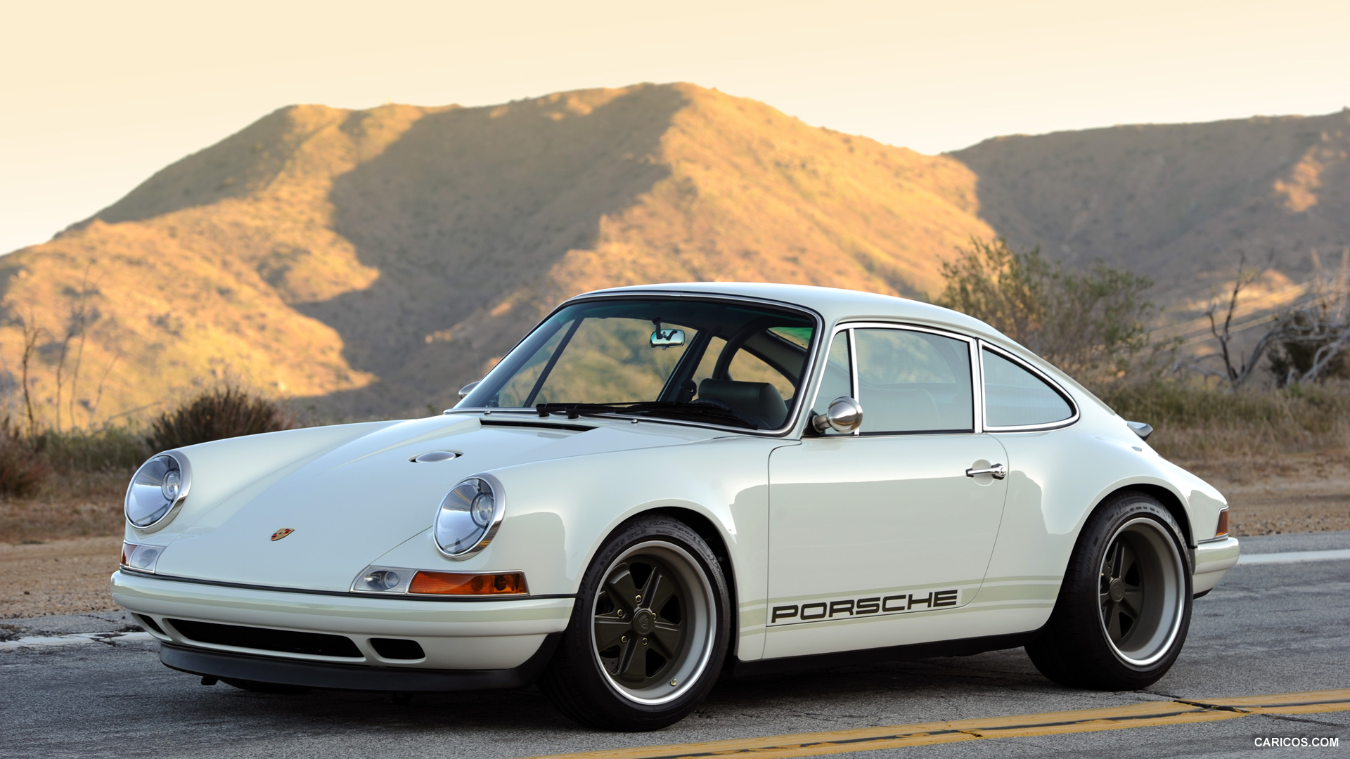 Singer Porsche White Wallpaper
