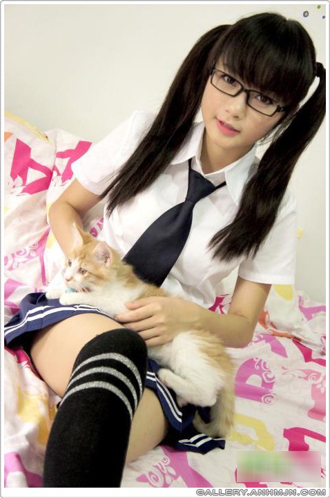 Image Gallary Nerdy Girl And Kitty Pictures