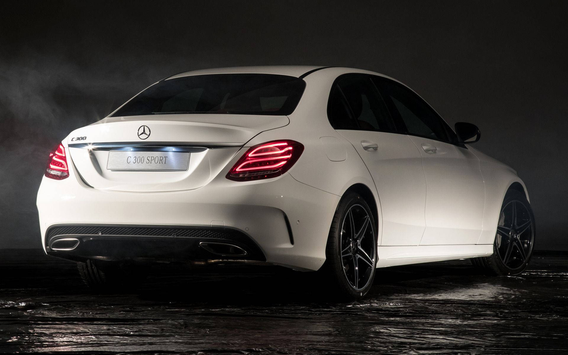 Mercedes Benz C300 Wallpaper