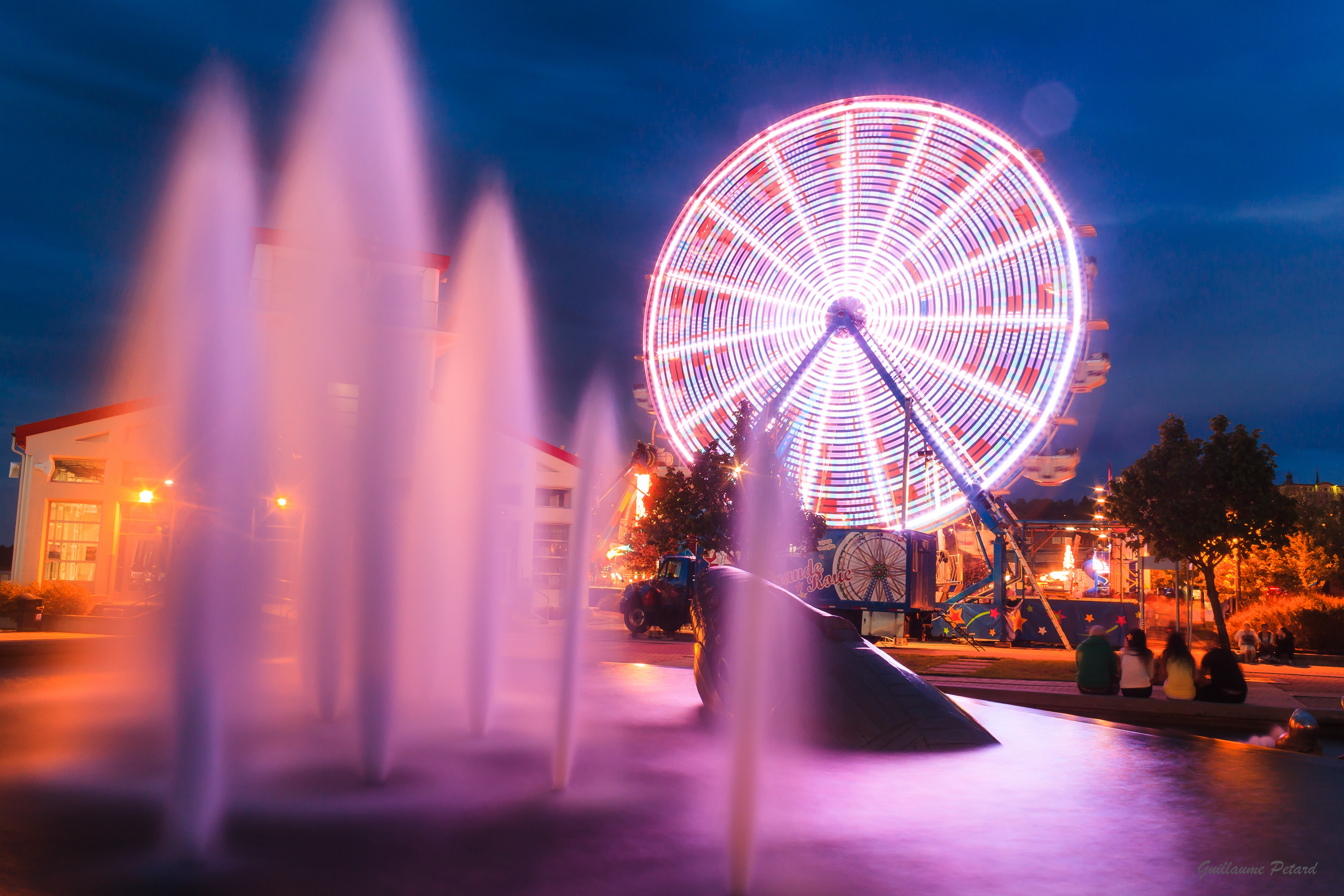 Ferris Wheel Long Exposure Wallpaper HD Photography 4k Image