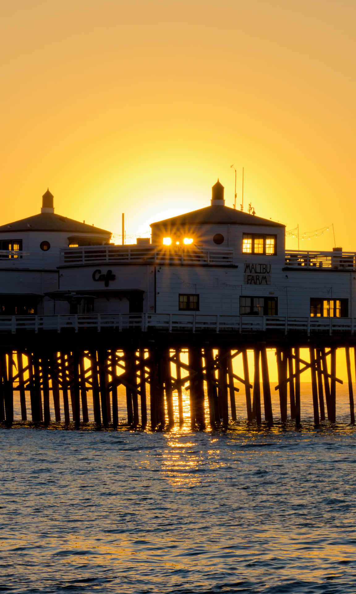iPhone X Malibu Background Pier Wallpaper