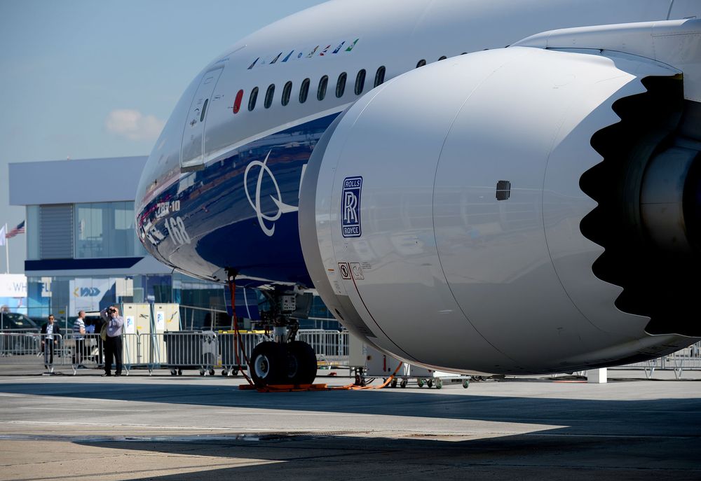 Boeing S New Dreamliner Won Faa Approval Before Shutdown Hit