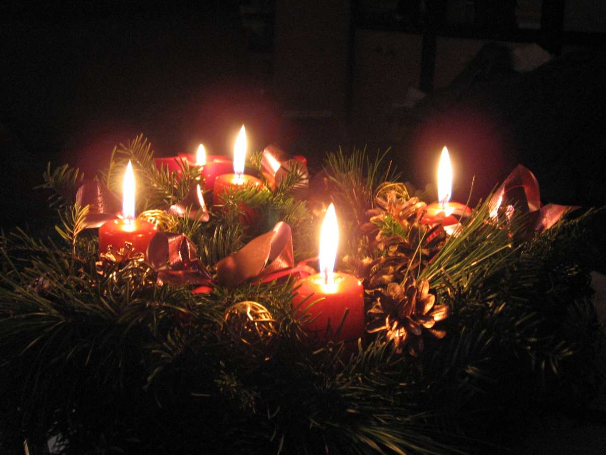 Advent Wreath With Candles Background Image Wallpaper Or Texture