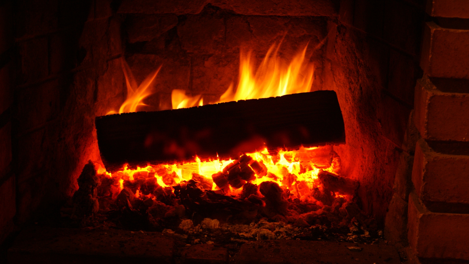 Best Fireplaces Wallpaper