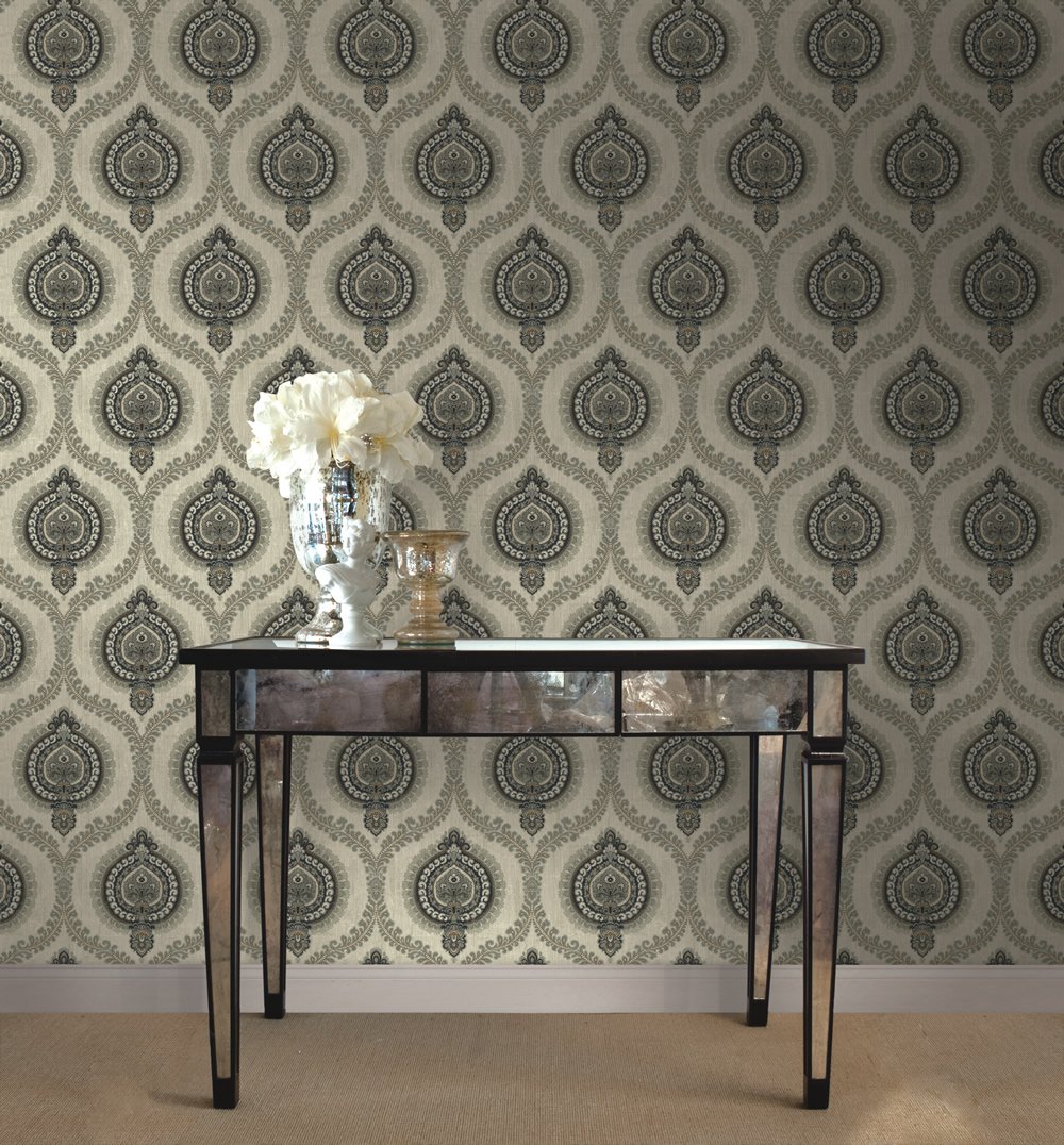 Medallion Ogee Wallpaper In Silver From The Caspia Collection By