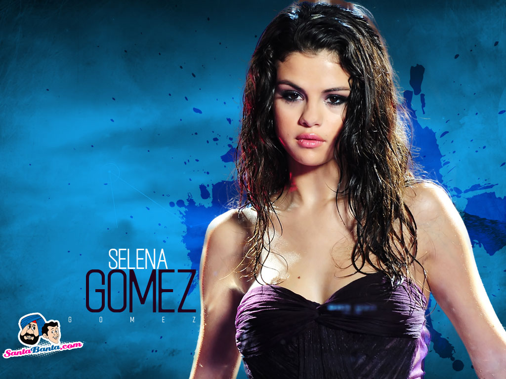 Selena Gomez Cute Smile Widescreen Wallpaper Widewallpaper Image