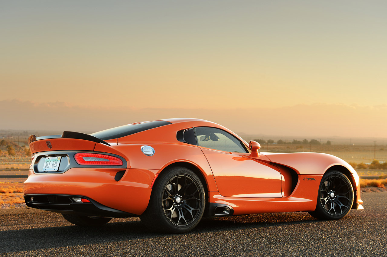 Dodge Viper Srt Photo Picture Size Posted By Elwahyu At
