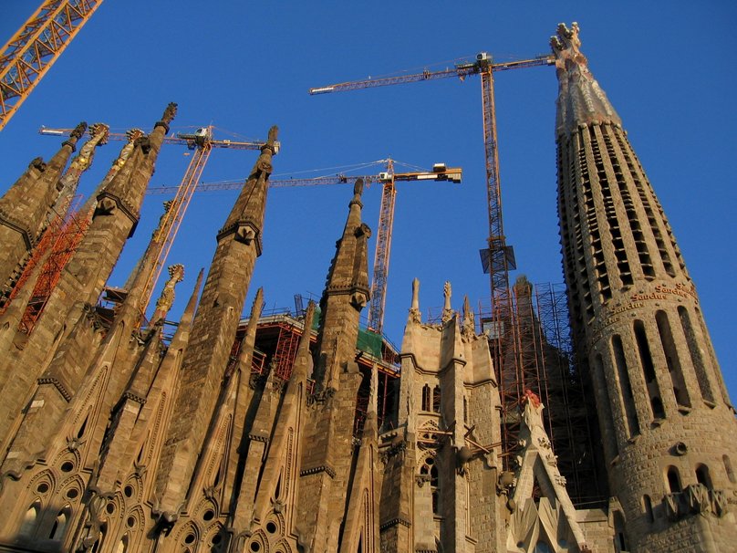 Sagrada Familia De Antoni Gaud Wallpaper