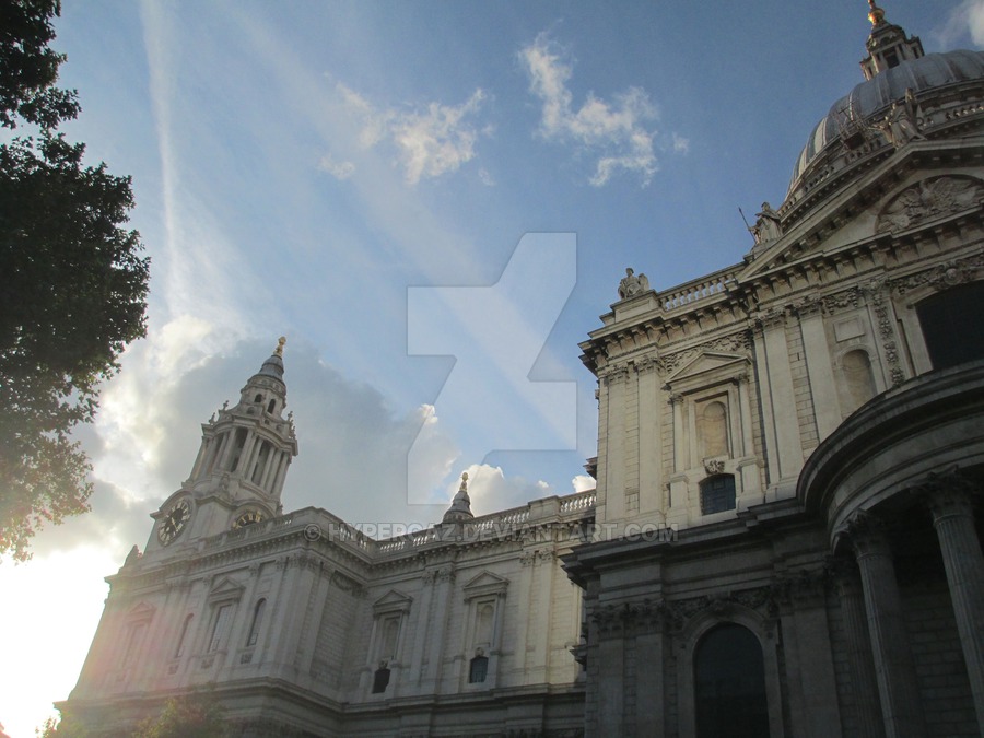 St Pauls Cathedral III by HyperCaz on