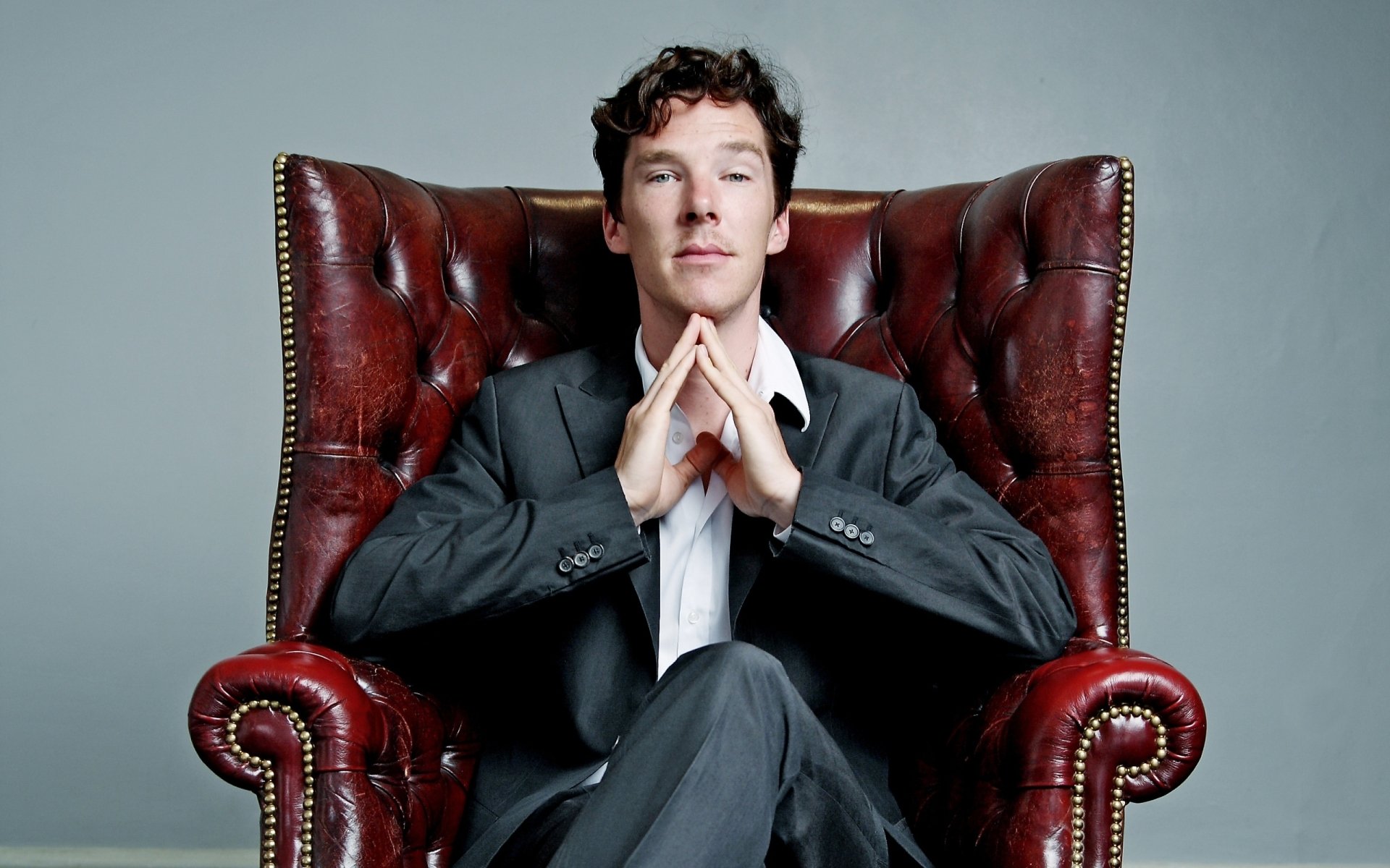 Chair English Actor Celebrity Benedict Cumberbatch HD Wallpaper