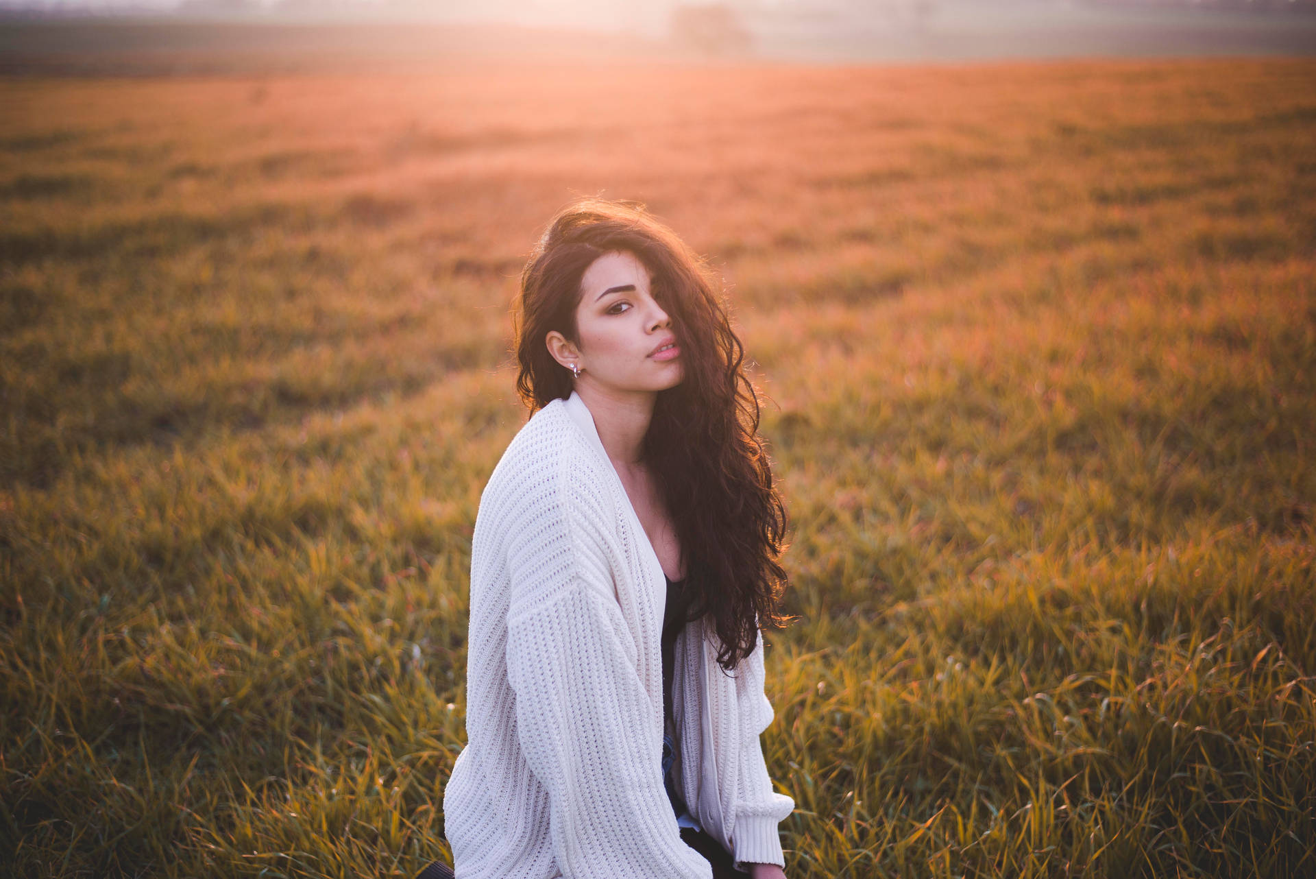 Italian Girl Wallpaper