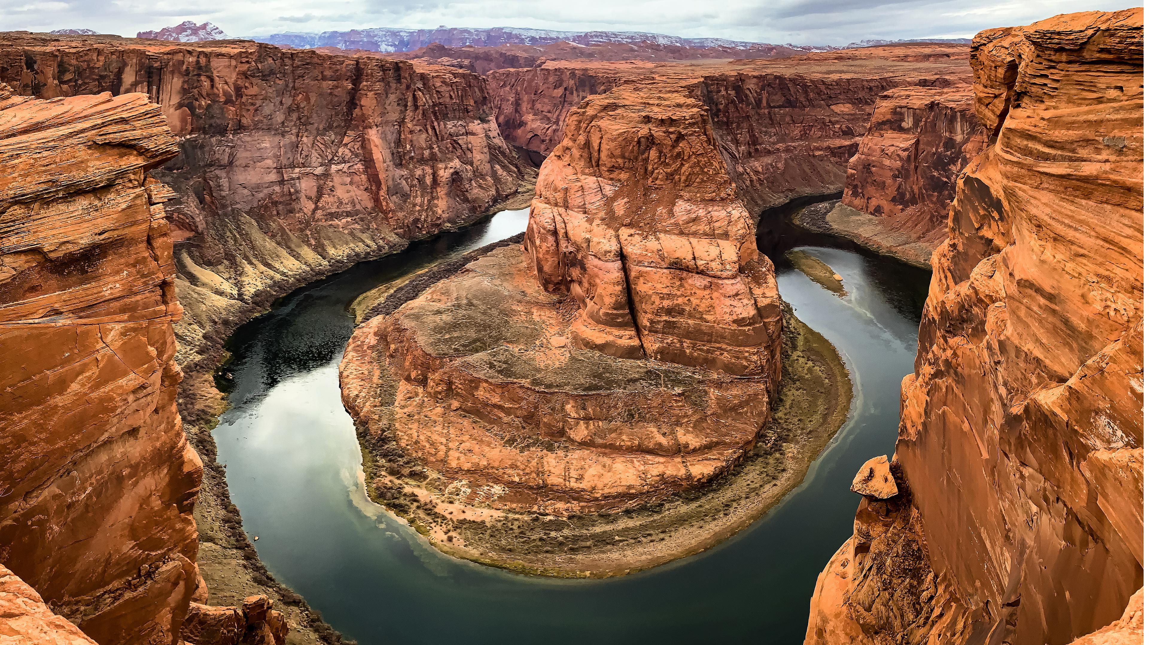 The Colorado River At Horseshoe Bend Near Arizona 4k Wallpaper