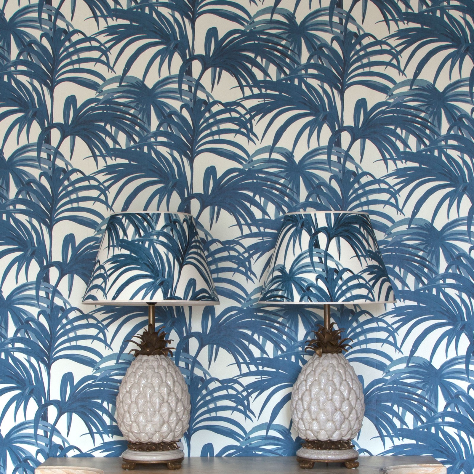 palmeral wallpaper off white azure luxury iconic wallpaper featuring 1600x1600