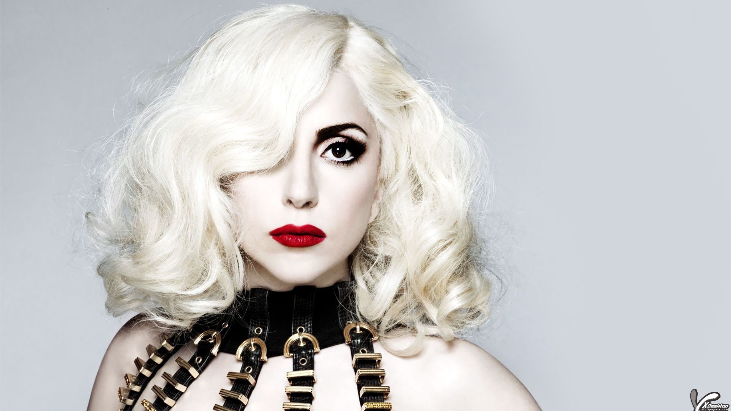 Lady Gaga White Hairs On Eyes Face Closeup Wallpaper