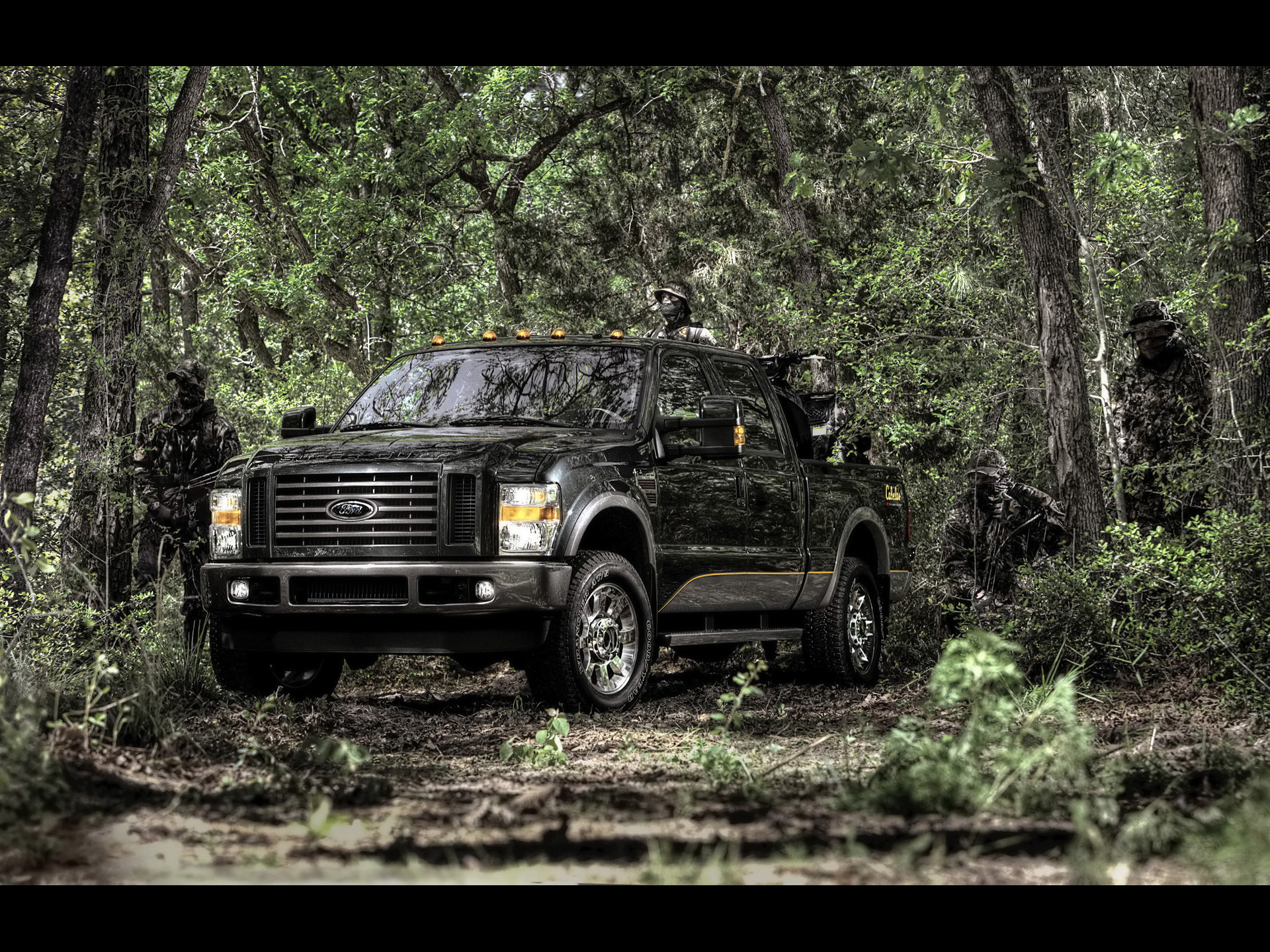 Ford Super Cabela S Fx4 Edition Front And Side