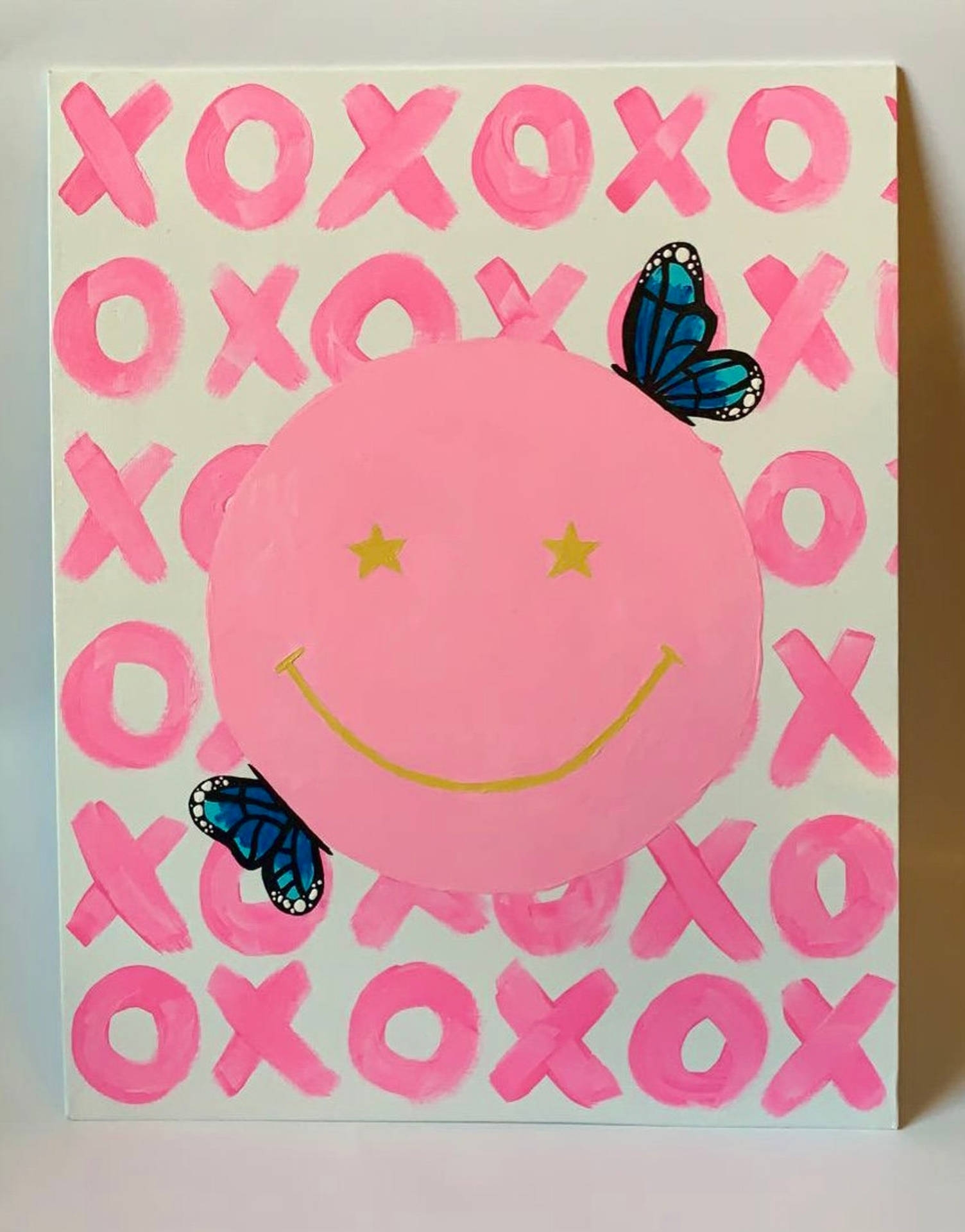 Preppy Smiley Face Wallpaper