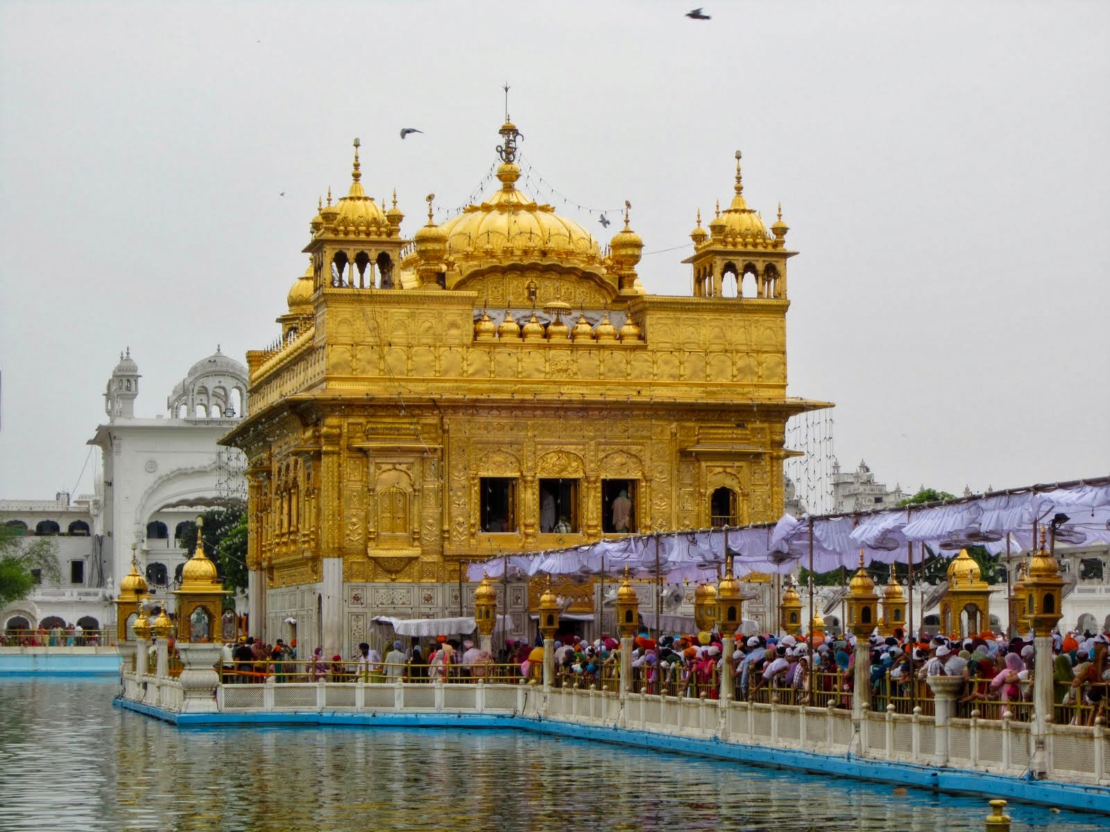 Free download Beautiful Wallpapers Amritsar golden temple HD Wallpapers for  Desktop [1600x1200] for your Desktop, Mobile & Tablet | Explore 39+ Golden  Temple HD Wallpaper | Old Golden Temple Wallpaper, Temple Jax