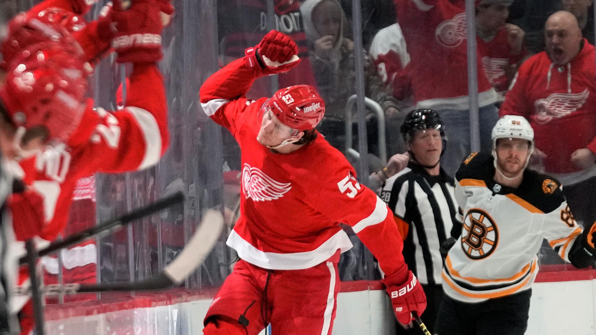 Red Wings Beat Bruins A Day After Losing To Nhl S Best Woodtv