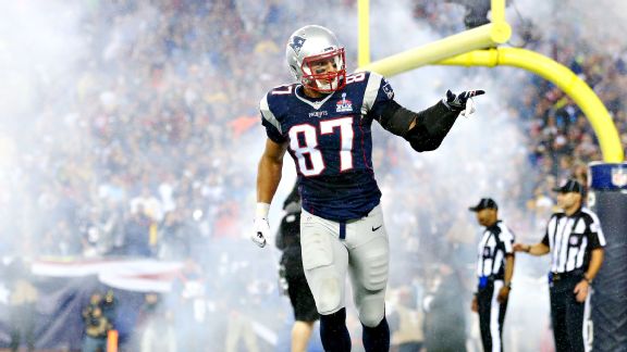 Rob Gronkowski Making His Case For Nfl S Biggest Matchup