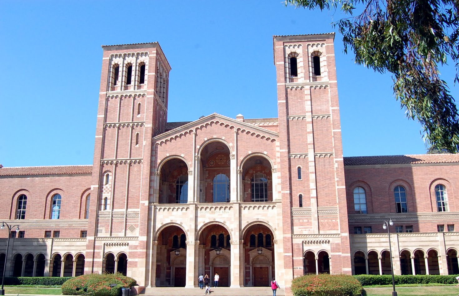 That Prised The Original Ucla Campus It Now Houses Live A