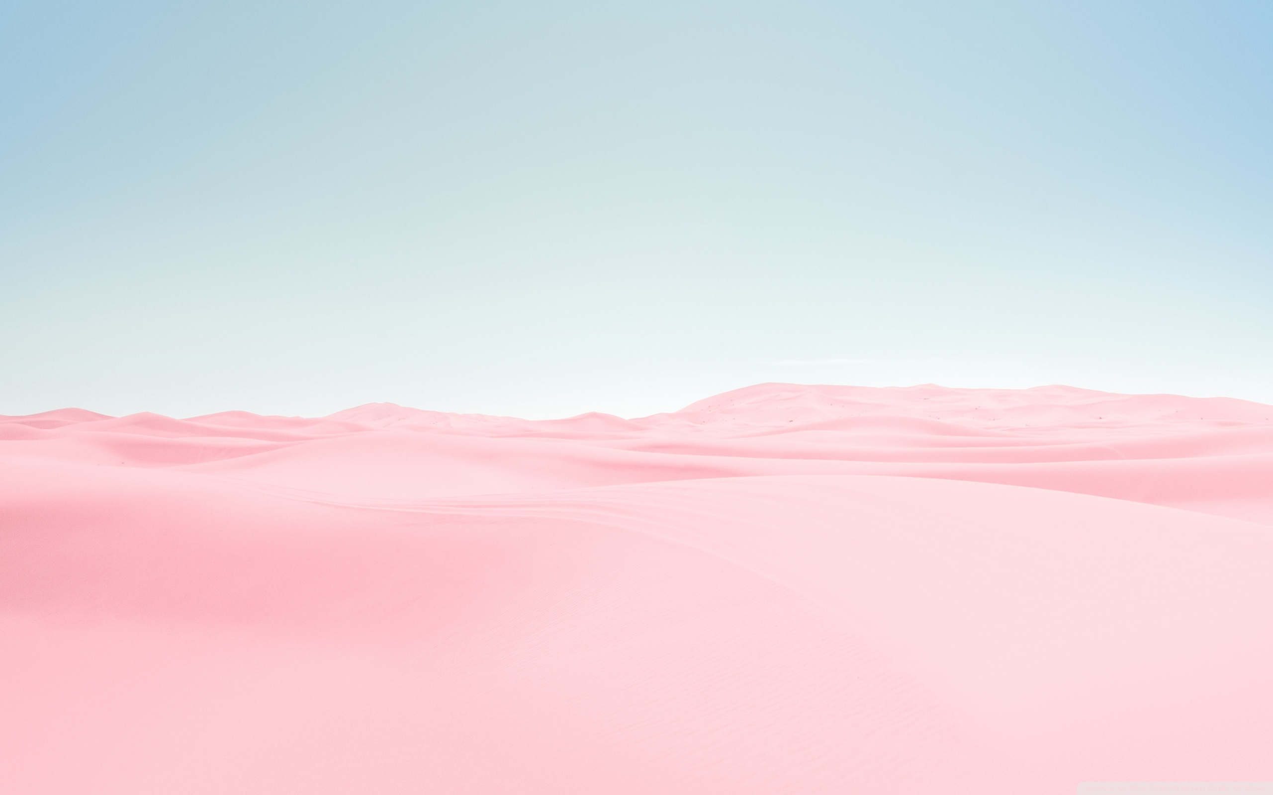 Bức ảnh Free download Pink Desert Blue Sky Ultra HD Desktop Background - Desert sẽ đưa bạn đến với một miền sa mạc rộng lớn đầy cát trắng và bầu trời xanh. Hãy cùng thư giãn tại đây, ngắm nhìn cảnh đẹp hoang sơ và trải nghiệm một chuyến phiêu lưu đầy hấp dẫn.