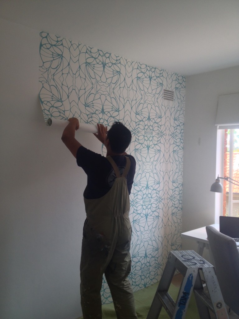 Removable non vinyl wallpaper for renters proof it exists 768x1024