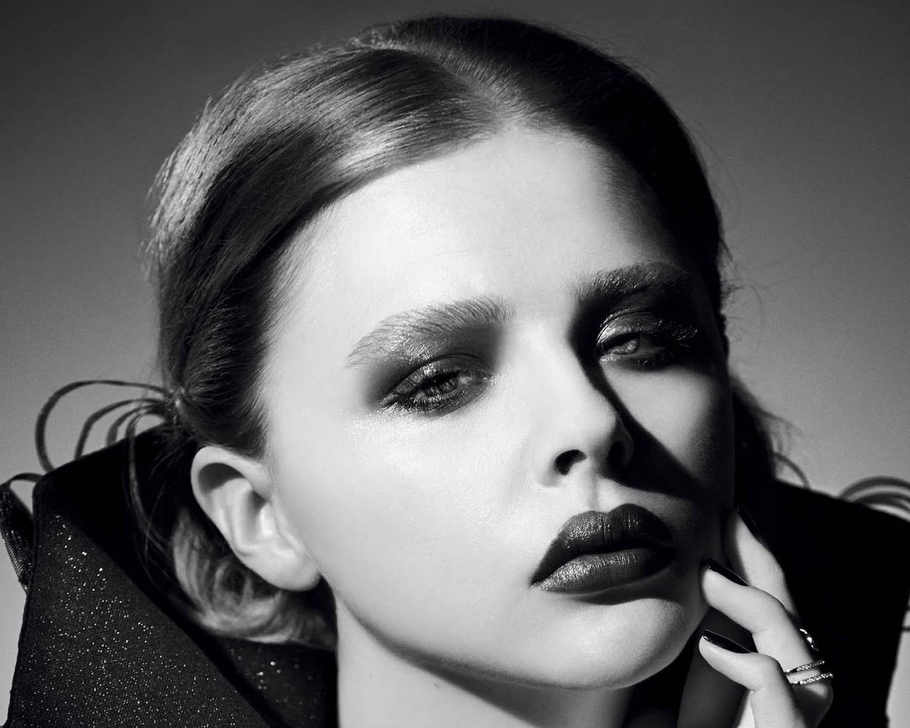 Chloe Moretz Wallpaper