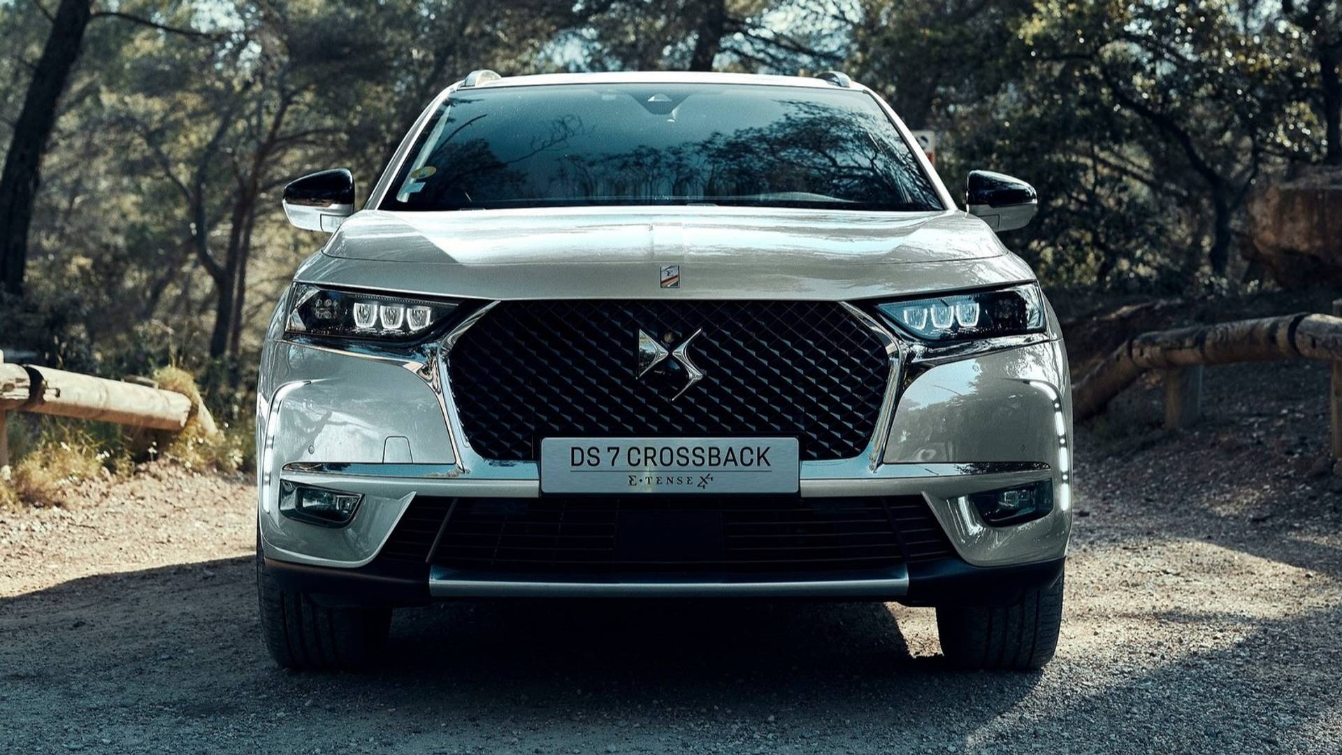 Ds Crossback E Tense Unveiled With Hp Plug In Hybrid Setup