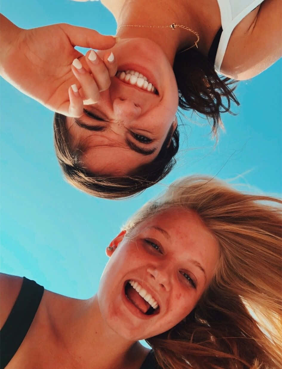 Best Friend Aesthetic Wallpaper