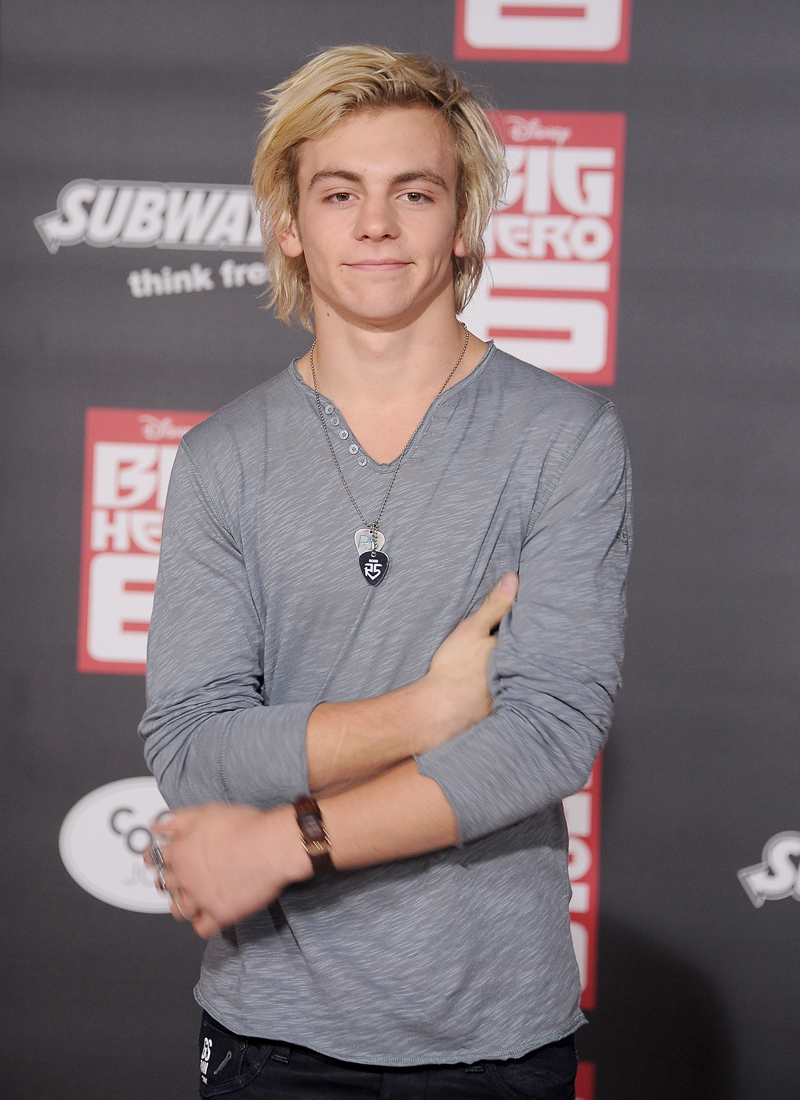 Ross Lynch News Gossip And Photos Disney Dreaming Holidays Oo