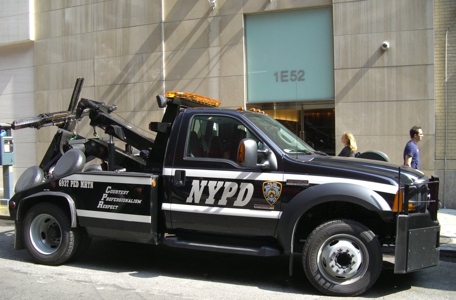 NYPD Tow Truck by Kollateralschaden 900x593. 
