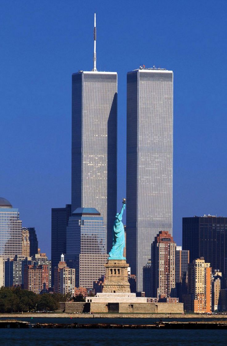 Never Forget Twin Towers And Statue Of Liberty Gone But