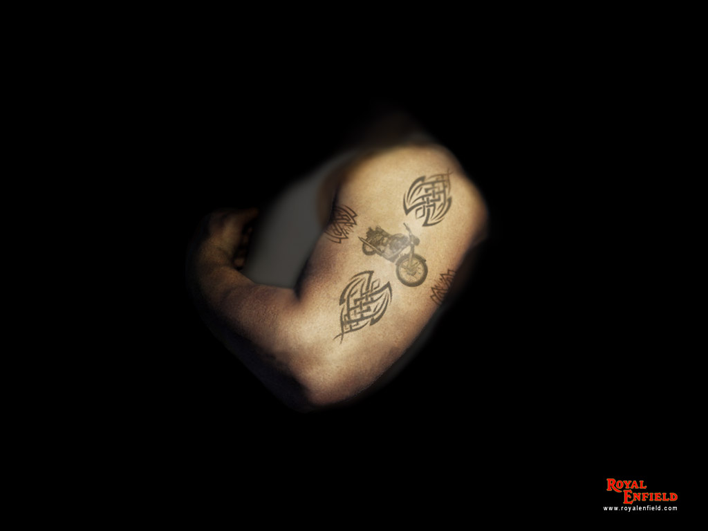 Bullte lover tattoo design royalenfild tattoo full sleev  Tatuagem  de motos Tatuagem viagem Tatuagens de moto