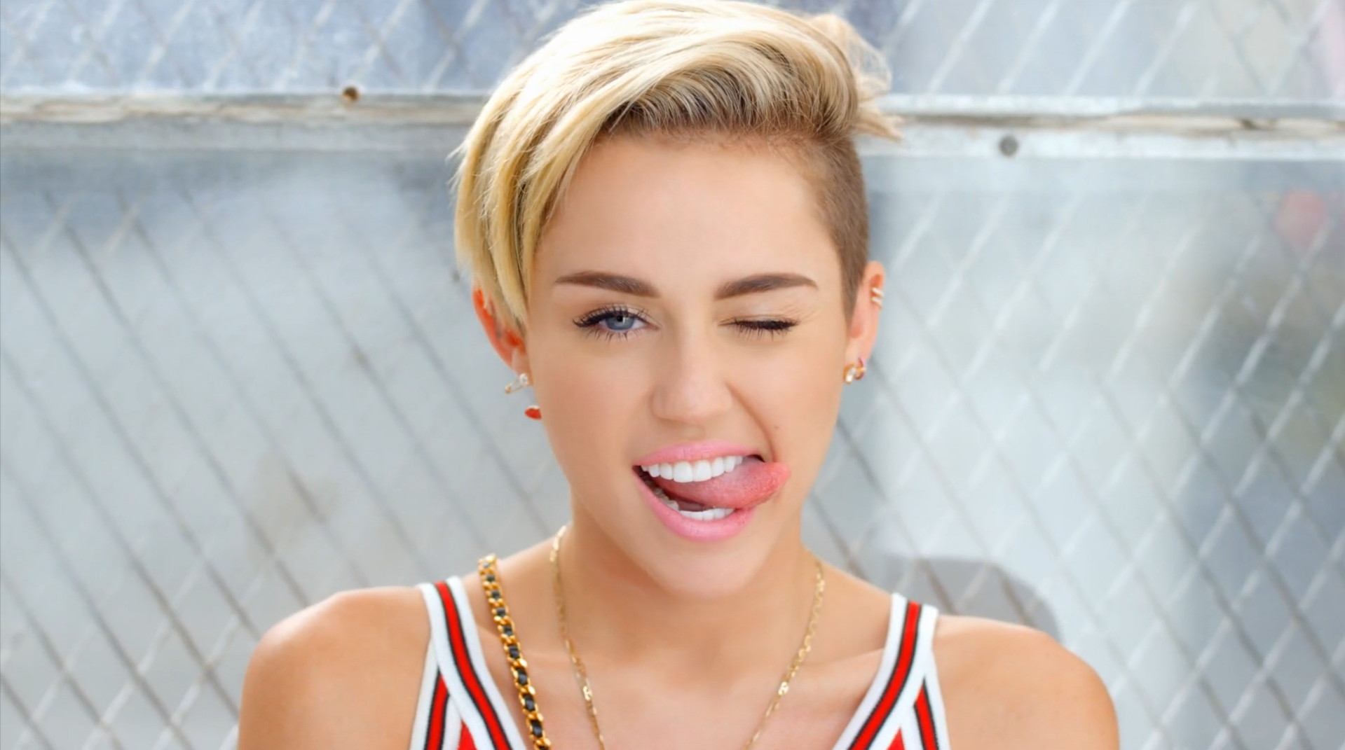Miley Cyrus HD Wallpaper Pack