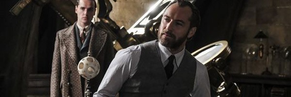Fantastic Beasts Image Reveal Jude Law S Hot Dumbledore