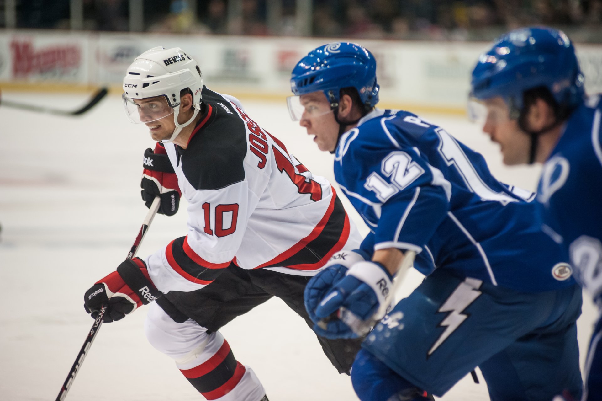 Hockey Sports 4k Ultra HD Wallpaper