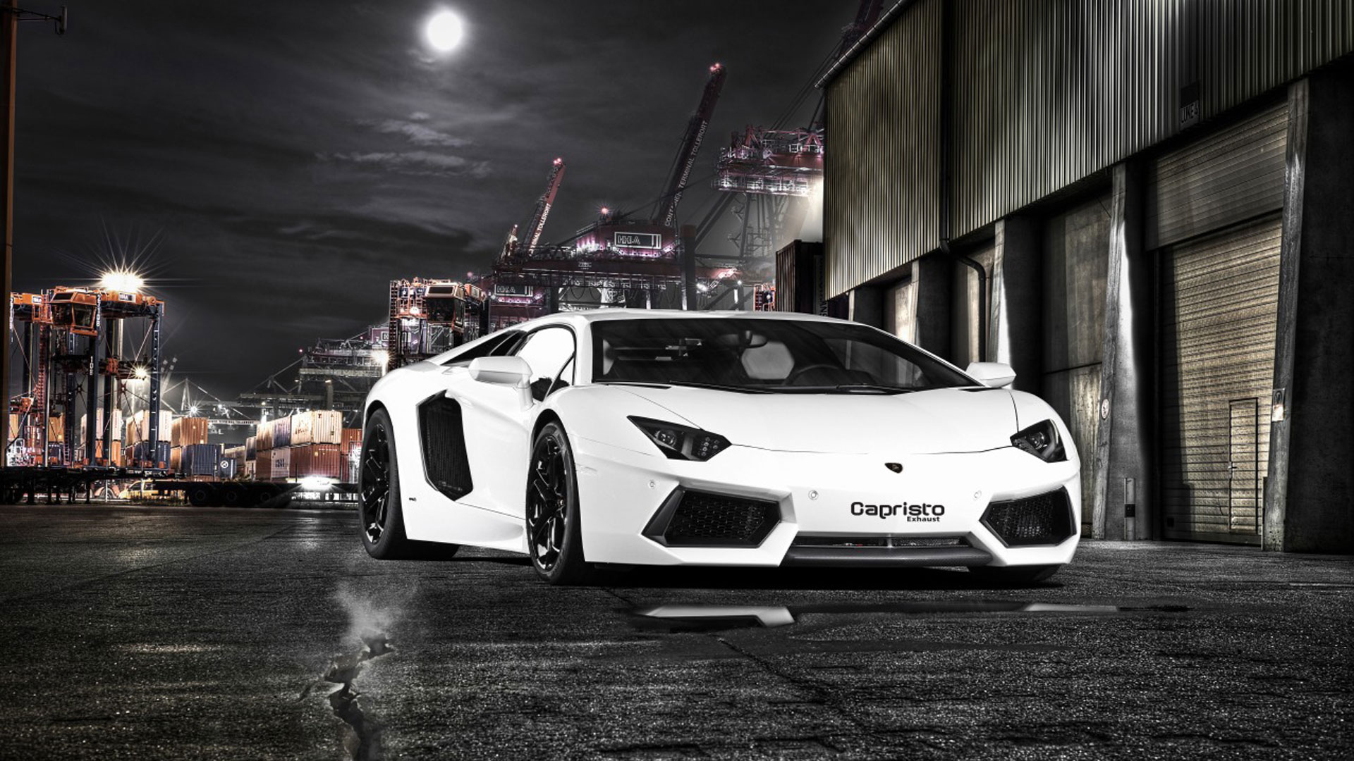 White Lamborghini Aventador HD Wallpaper