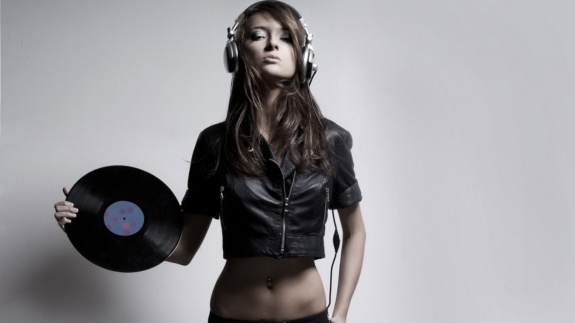 house music wallpaper girl