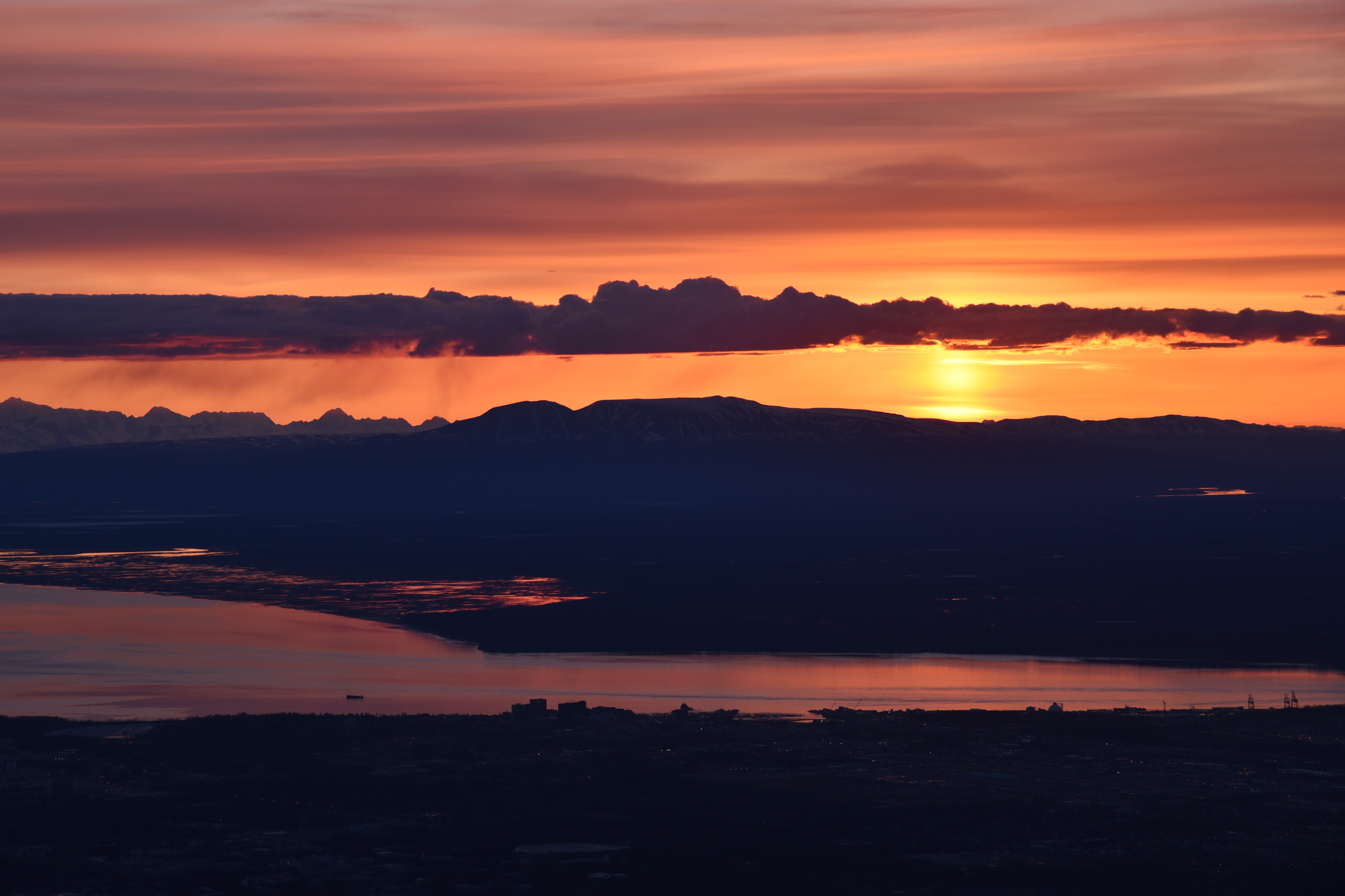 File Anchorage Alaska With Sleeping Lady In The Background