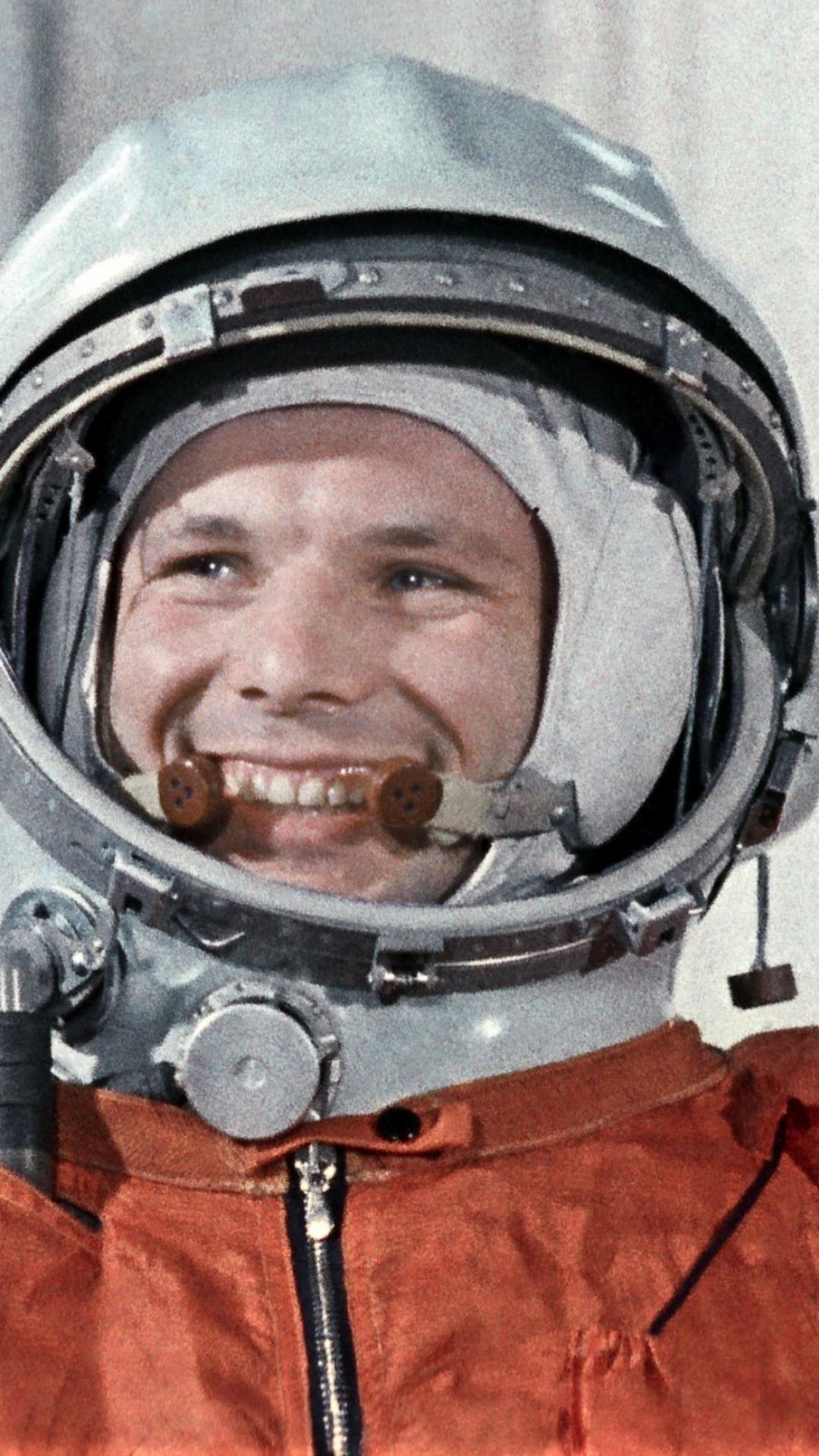 Astronauts Yuri Gagarin Wallpaper